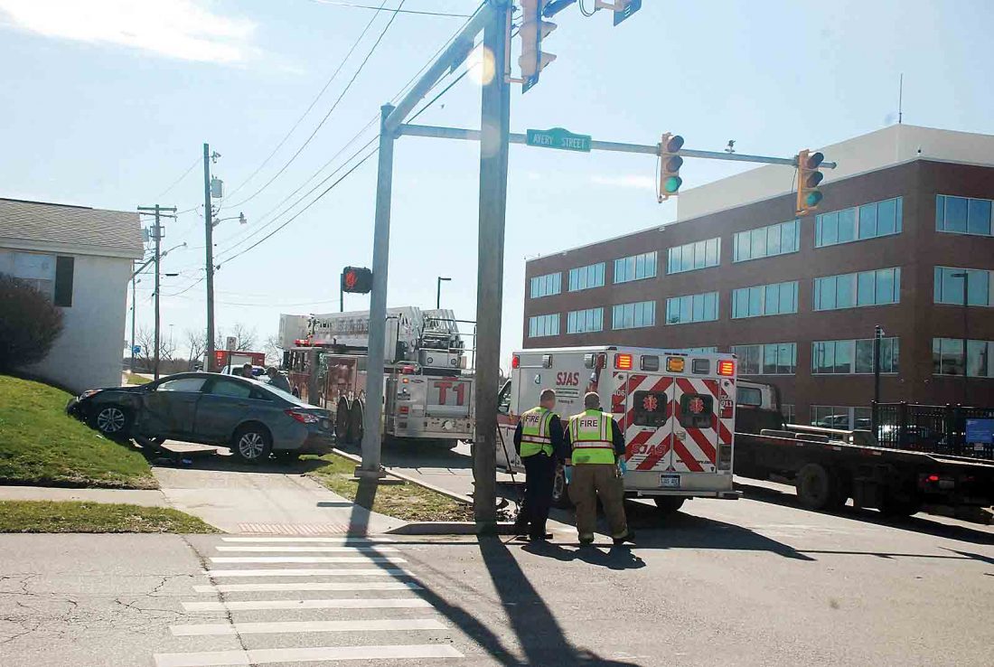 Crash at Fourth and Avery News, Sports, Jobs News and Sentinel